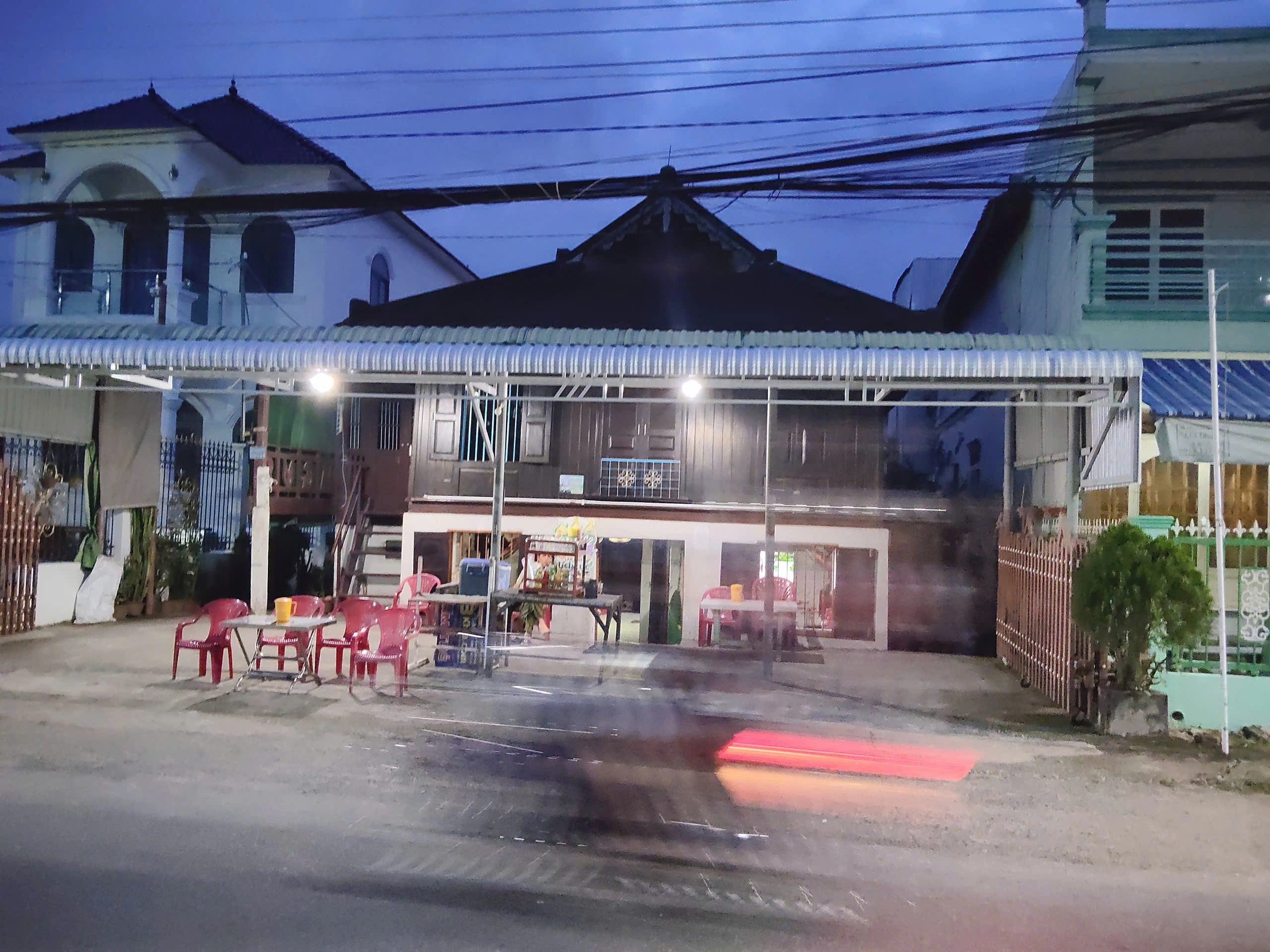 Không gian Cà phê Aziz Châu Giang - ảnh 2